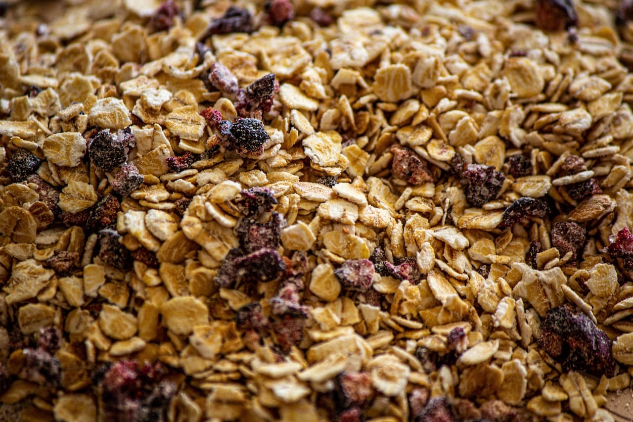 Porridge mit frischen Beeren